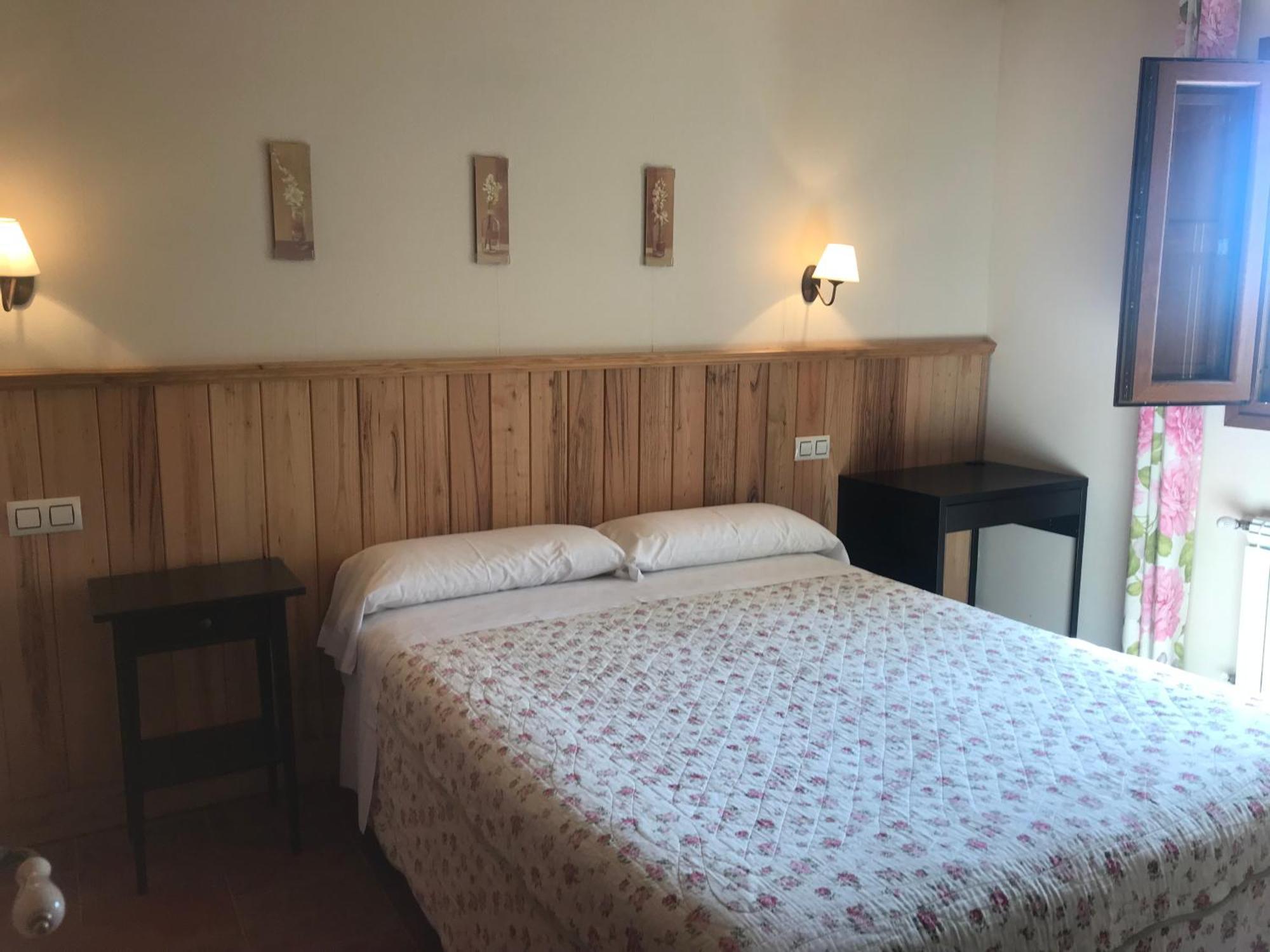 Apartamentos El Jardin Del Poeta Guijo de Granadilla ภายนอก รูปภาพ
